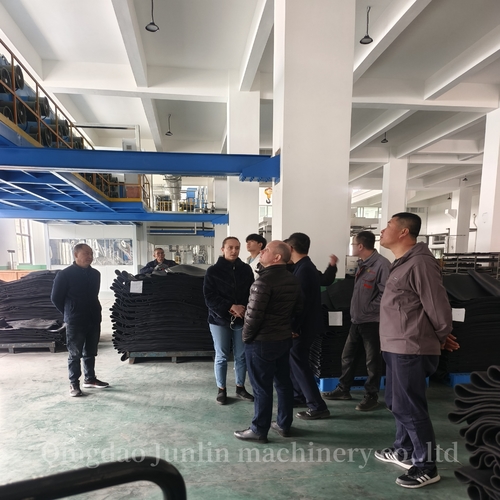 trường hợp công ty mới nhất về Khách hàng chấp nhận và giao hàng