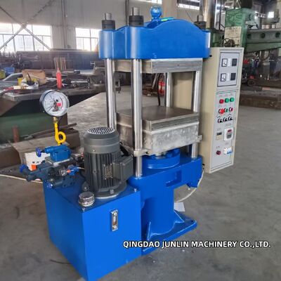 คุณภาพ   Column Type Hydraulic Vulcanizing Press Machine For Rubber Moulding โรงงาน