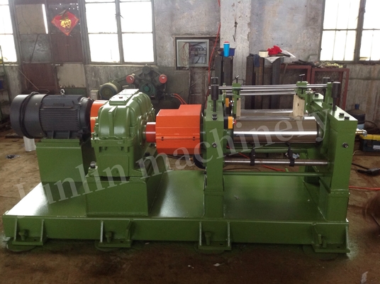 XK-230 Open Rubber Mixing Mill 380V For Raw Material Processing